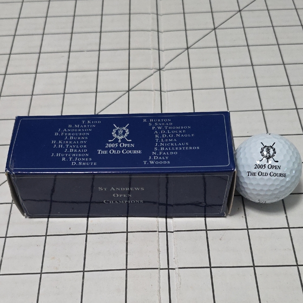 Titleist White Outdoor Games Set